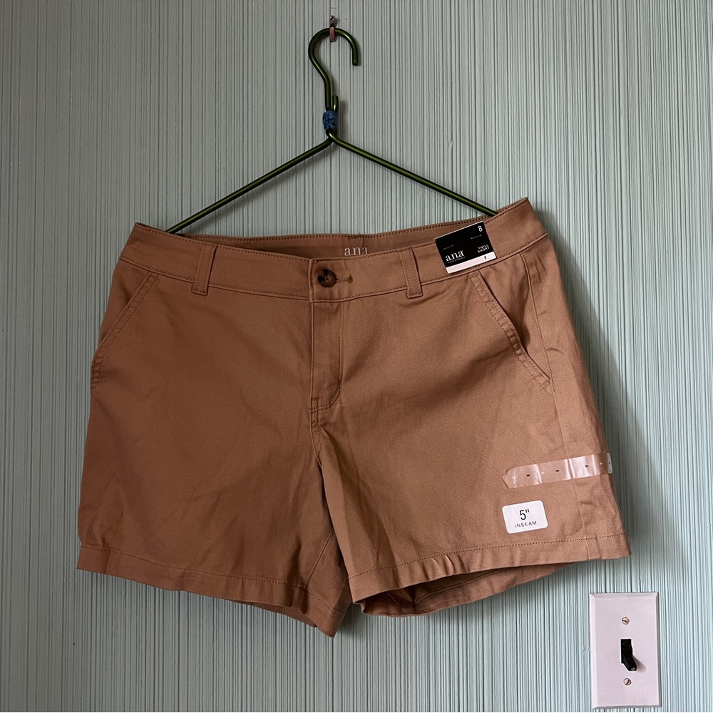 NWT perfect a.n.a. Size 8 twill shorts with 5” inseam, ladies